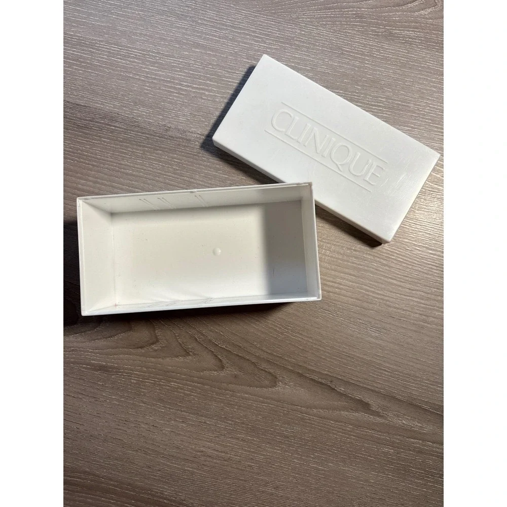 Clinique White Plastic Storage Box‎ Embossed Logo Makeup Vanity Organizer Retro